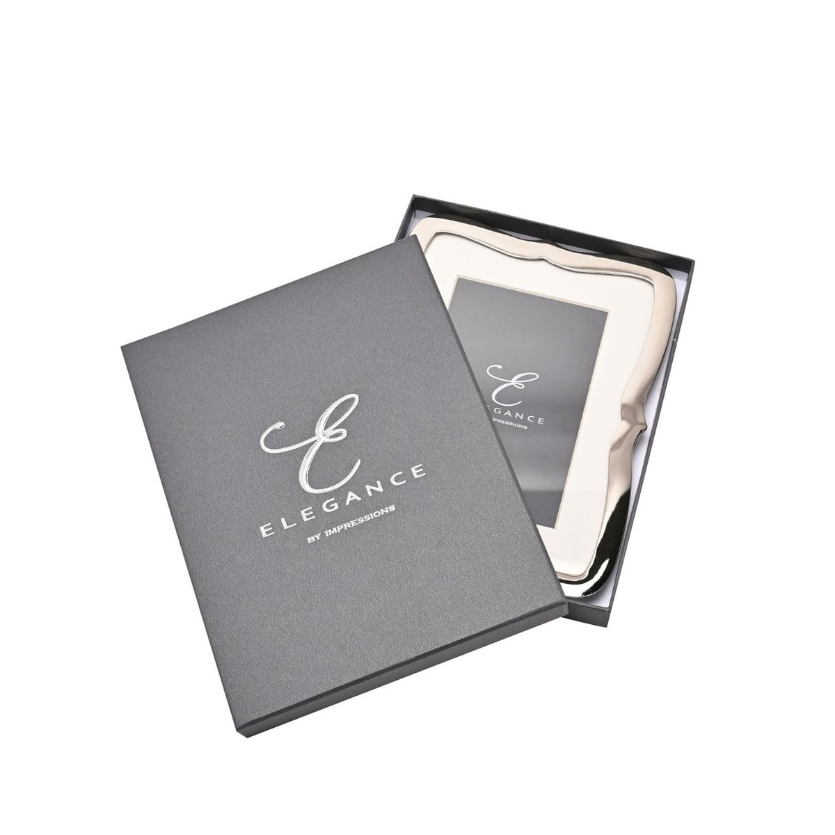 Its wavy edge design adds an elegant touch, elevating the display of cherished memories.