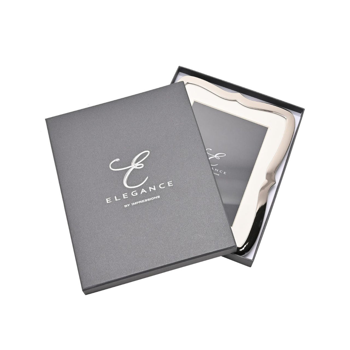 Its wavy edge design adds an elegant touch, elevating the display of cherished memories.
