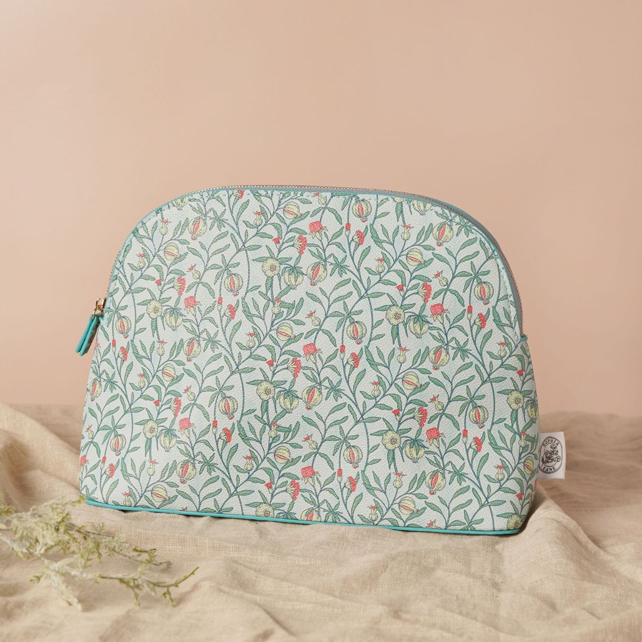 Discover the Sophia Lane collection to find the perfect gift for celebrating life's special moments and connections with loved ones.