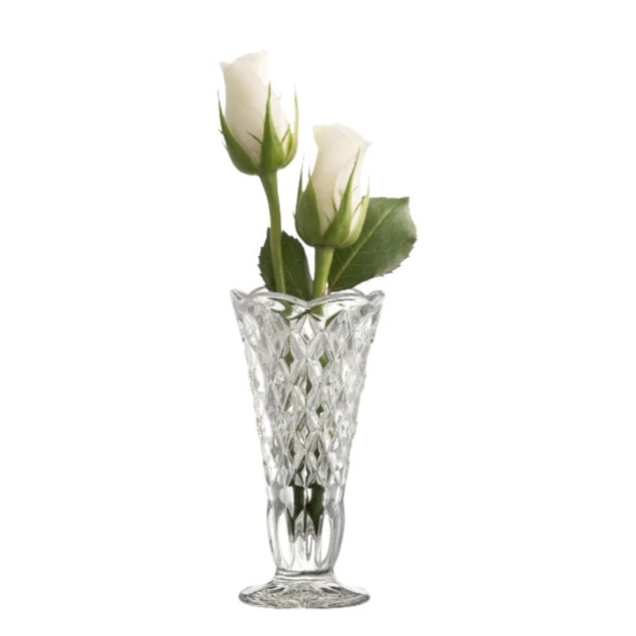 This traditional collection is inspired by the medieval “Ashford Castle” located on the Mayo-Galway border. This finely cut collection is linked very closely with medieval times and inspired by the scenery in Ashford.