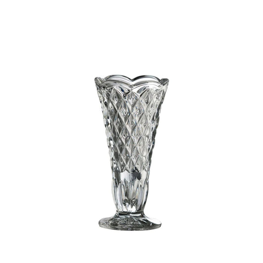 This traditional collection is inspired by the medieval “Ashford Castle” located on the Mayo-Galway border. This finely cut collection is linked very closely with medieval times and inspired by the scenery in Ashford.