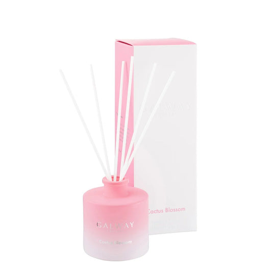 Candles & Diffusers make the perfect house warming present. Enjoy the beautiful scent of Cactus Blossom with hints of fruit; a mixture of vanilla and lemon.