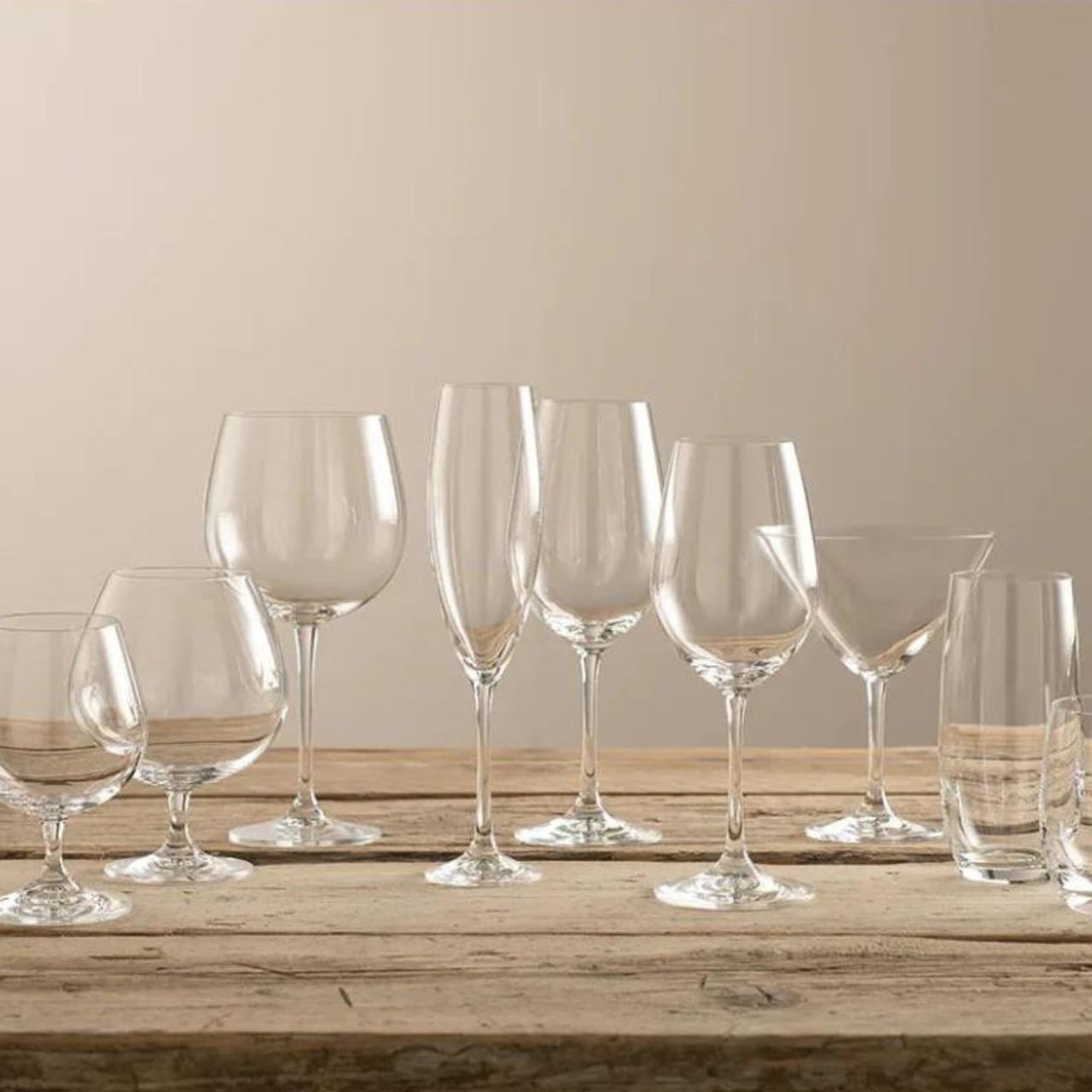 Galway Crystal's timeless Elegance Red wine glass is the perfect glass for your medium bodied red wine with spicy notes such as your Malbec. The narrower opening of this glass allows the spices to soften because the flavours hit your tongue more progressively due to the smaller opening. Red wine lovers this glass is perfect for your romantic dinner dates or little cheeky night caps.