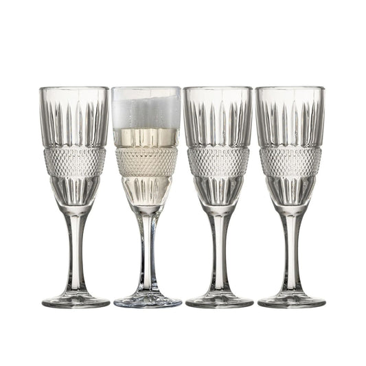 The Galway Crystal Eyre Collection blends traditional craftsmanship with refined design. Featuring intricate cuts and brilliant sparkle, each piece brings sophistication to your home, perfect for special occasions or everyday luxury.