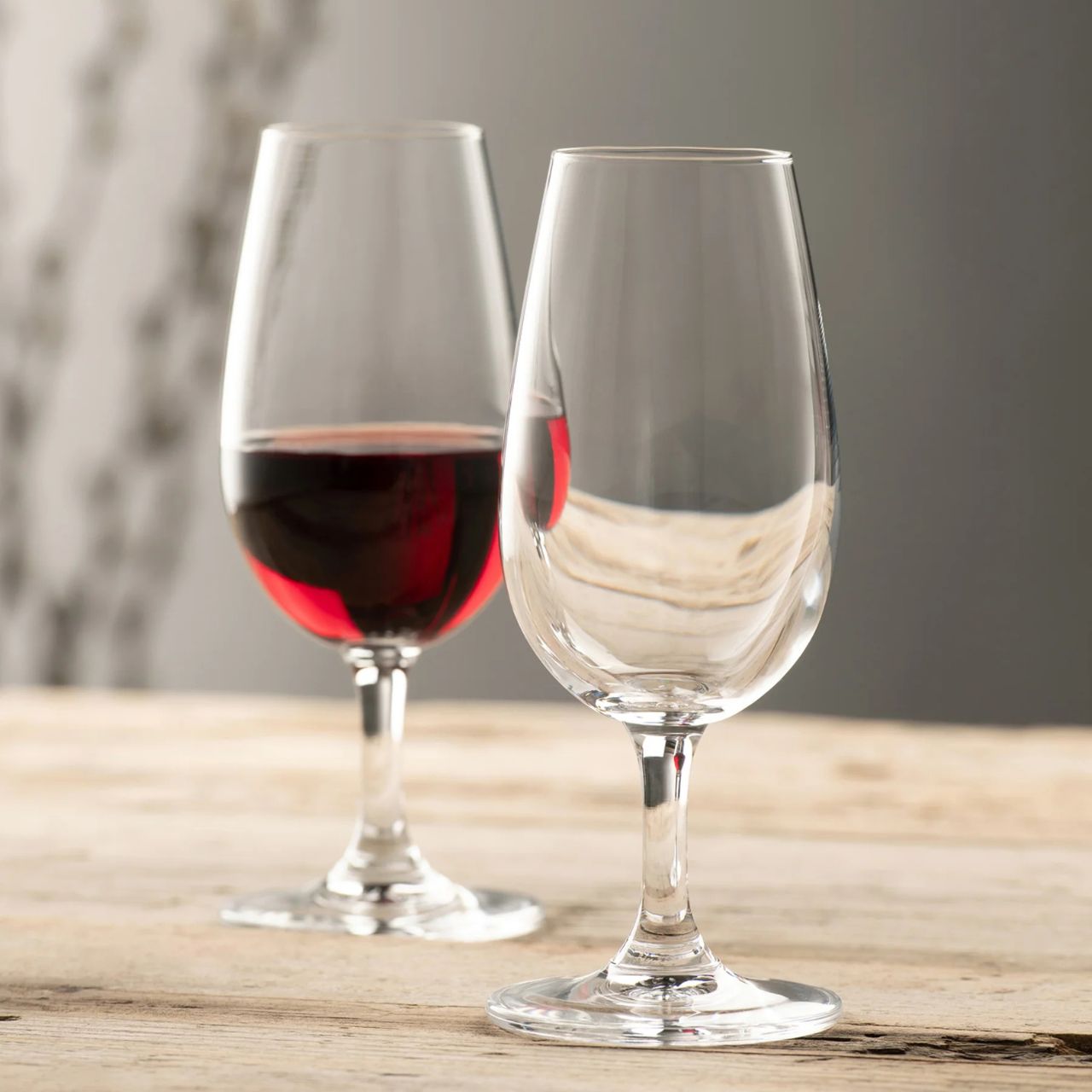 Indulge in the art of savouring with our meticulously crafted taster glass, a harmonious fusion of style and substance. Engineered to enhance the tasting journey, each sip becomes a symphony of flavours, dancing delicately across your palate. Unlock the hidden depths of your favourite beverages as the tapered bowl of our taster glass concentrates and amplifies the aroma, tantalising your senses with every swirl.