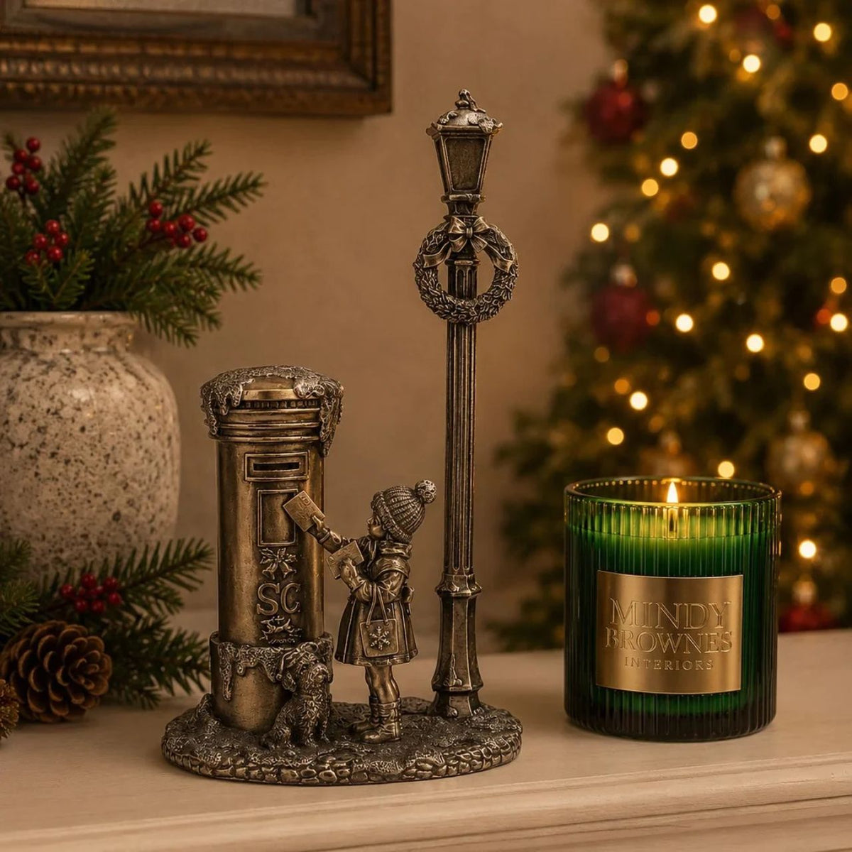 A stunning ornament that is sure to bring festive cheer to your home.