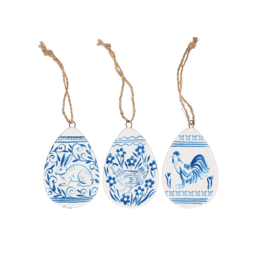 A charming ceramic egg decoration featuring a classic blue and white pattern, perfect for adding a touch of elegance to your home.