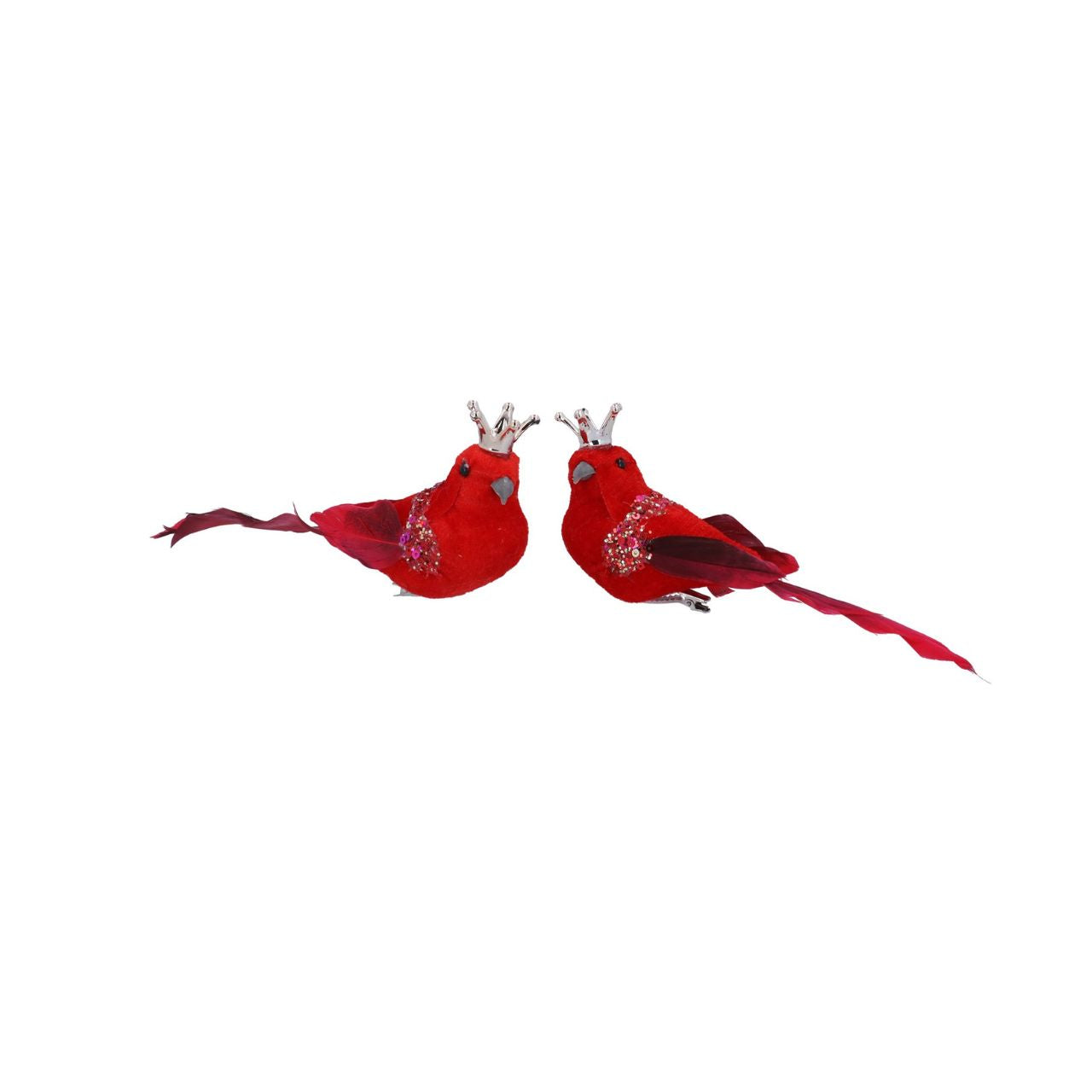 Elevate your holiday décor with the Gisela Graham Clip-on Red Feather Bird, adorned with a delicate crown. This exquisite decoration adds a refined touch to your Christmas tree or festive arrangements, blending natural texture with elegant detail.