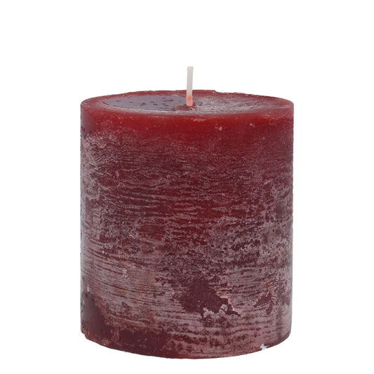 Gisela Graham Pillar Candle - Burgundy Christmas Decoration  This premium burgundy pillar candle from Gisela Graham is a sophisticated addition to any Christmas table. With a long burn time, it offers continual light and atmosphere for special occasions. The warm glow of the candle adds a festive touch to your home.