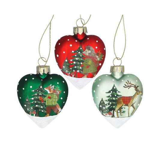 Charming heart-shaped glass ornament from Gisela Graham's festive collection. Features a cheerful plaid animal design perfect for adding personality to your Christmas tree. Handcrafted glass construction ensures durability and a beautiful sparkle when light catches it.