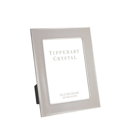 This Tipperary Grey Enamel Frame, measuring 5" x 7", features a sleek grey enamel finish complemented by refined silver edging. Its durable construction ensures long-lasting display of your cherished photographs, while the elegant design adds a sophisticated touch to any room or office setting.