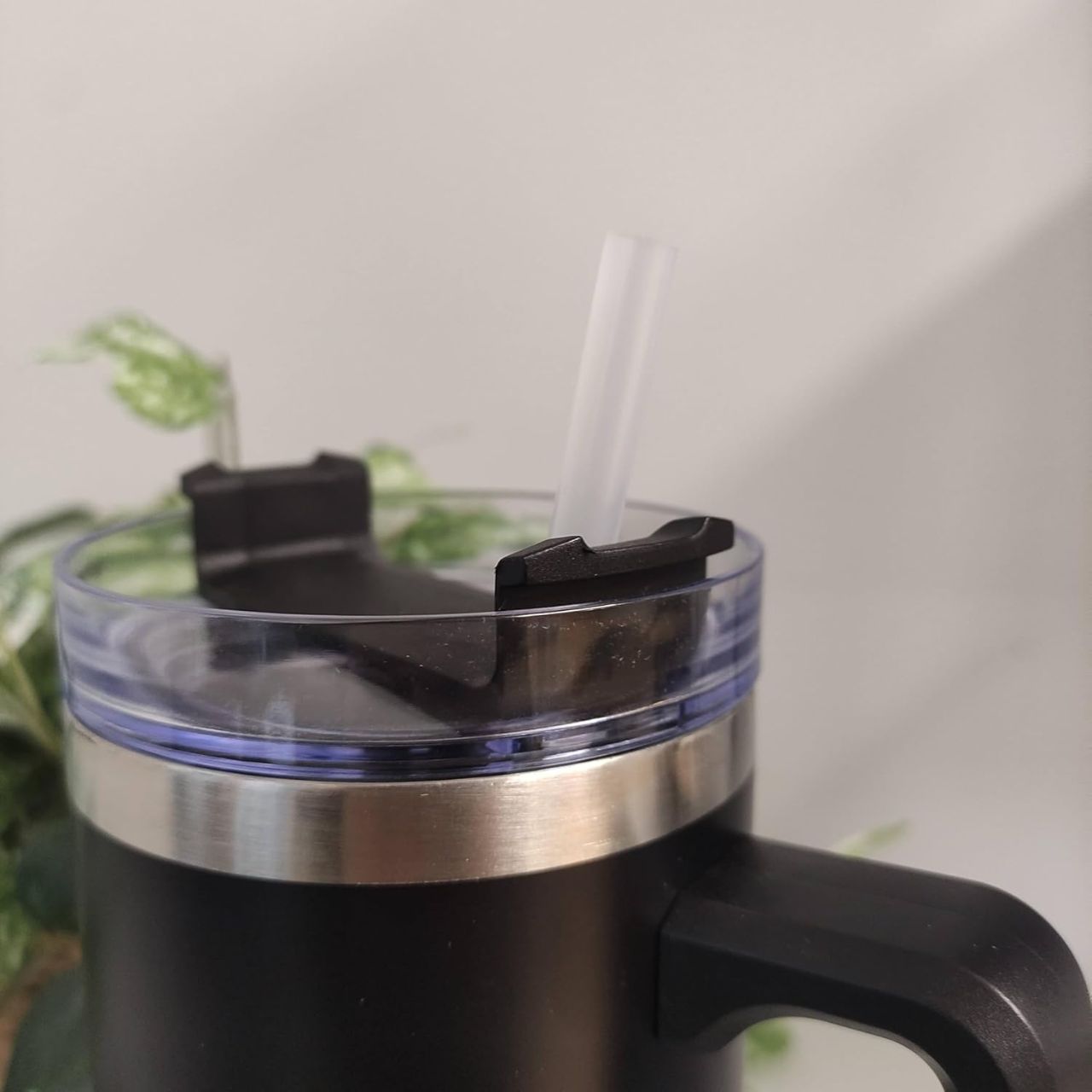 Premium travel cup featuring the iconic Guinness harp logo, celebrating the heritage of Ireland's beloved stout.