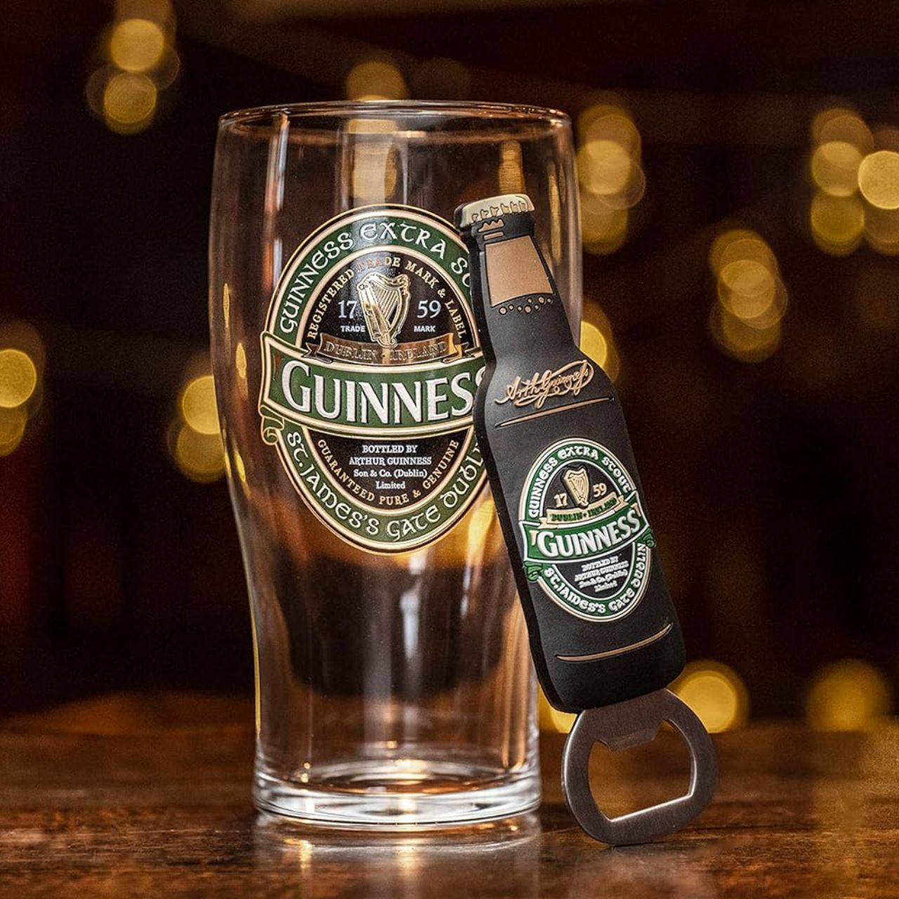 If you're looking for a housewarming gift for someone who loves Guinness, then this Guinness Pint Glass Set is the perfect choice!