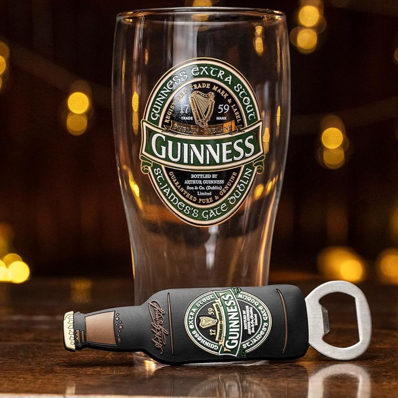 If you're looking for a housewarming gift for someone who loves Guinness, then this Guinness Pint Glass Set is the perfect choice!