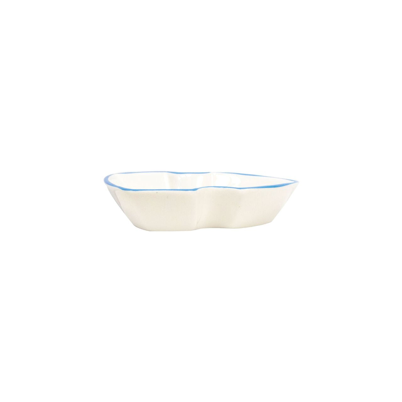 Show your house pride with the Ravenclaw Trinket Dish from the Wizarding World of Harry Potter collection. Made from high quality cast stone and finished with a decal, this will be a must-have piece for any collectible of Magical memorabilia.