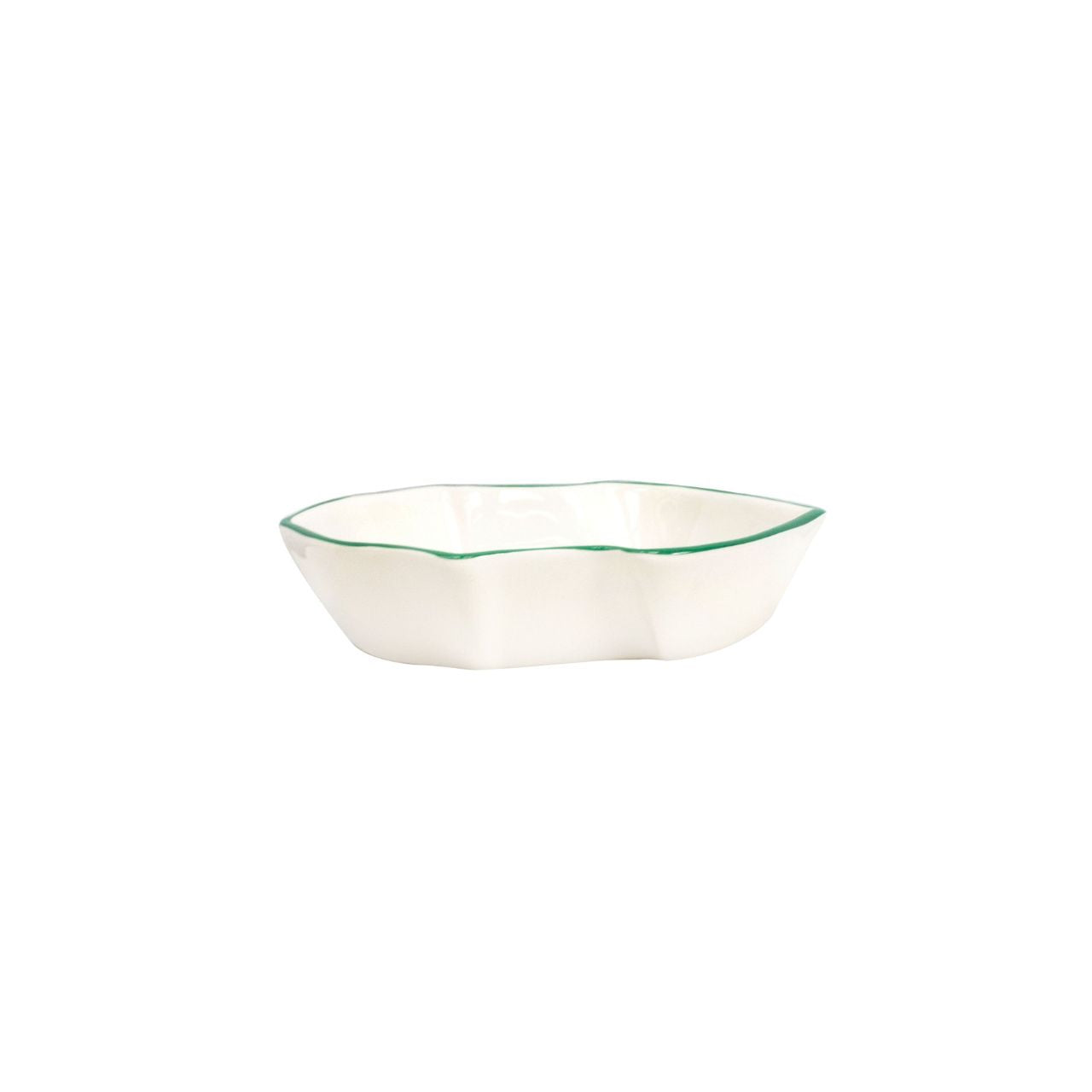 Show your house pride with the Slytherin Trinket Dish from the Wizarding World of Harry Potter collection. Made from high quality cast stone and finished with a decal, this will be a must-have piece for any collectible of Magical memorabilia.