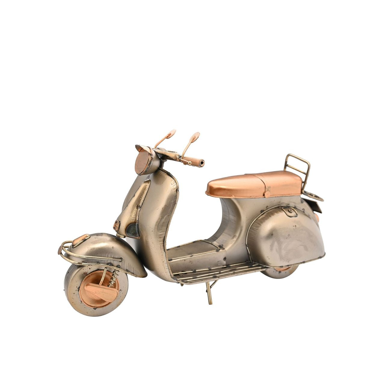 Add a dash of retro charm to your décor with the Harvey Makin Ornament - Scooter. Crafted with attention to detail, this vintage-style scooter reflects an era of classic design and style.