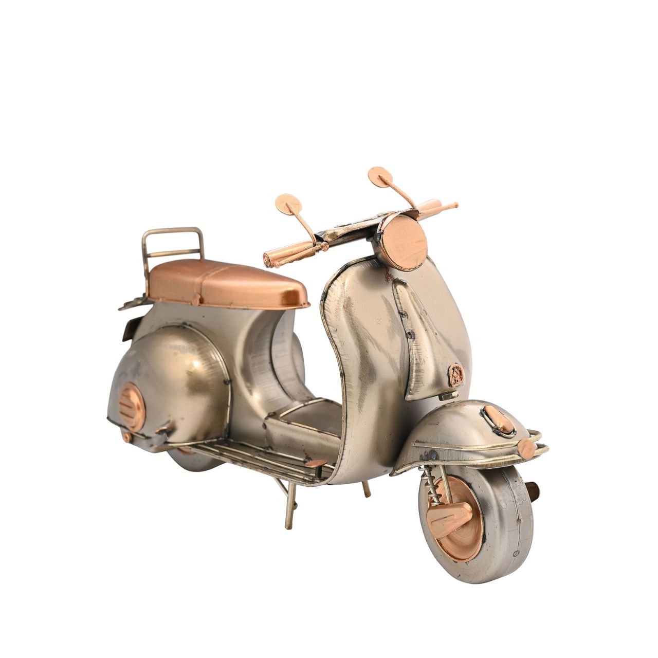 Add a dash of retro charm to your décor with the Harvey Makin Ornament - Scooter. Crafted with attention to detail, this vintage-style scooter reflects an era of classic design and style.