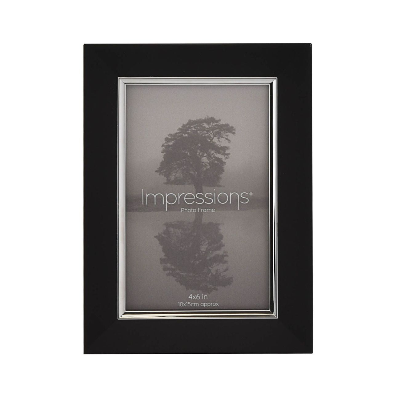 Black & Silver Aluminium Frame 4" x 6"  A black and silver aluminium frame.  This bold frame is a true statement piece in which to present treasured photographs at home.