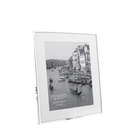 A stylish and simple way to showcase cherished photos or prints.