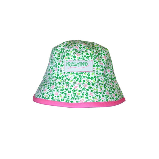 A sunny-day bucket hat covered in shamrocks for an instant Ireland-ready look. Great for trips, park days, and holidays, with an easy fit that’s comfy to wear. A fun finishing touch for any outfit.