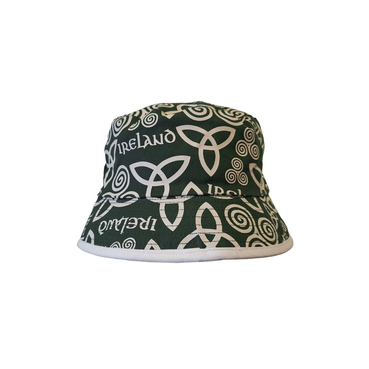A reversible bucket hat with an all-over Celtic design for two great looks in one. Perfect for holidays, festivals, and everyday wear with easy packable style. A brilliant finishing touch for casual outfits.