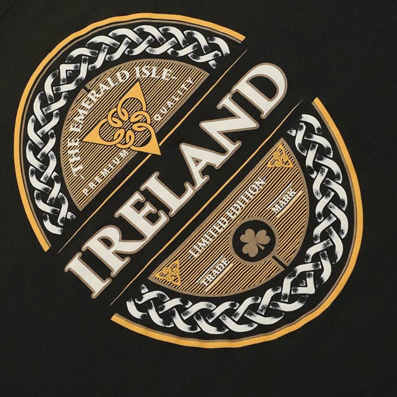 Crafted from 100% cotton, the Ireland Emerald Isle Label T-Shirt is a superb Irish souvenir, boasting a Celtic knot motif and the country's name printed on the front. Designed for maximum comfort and style, it makes for an impeccable gift.