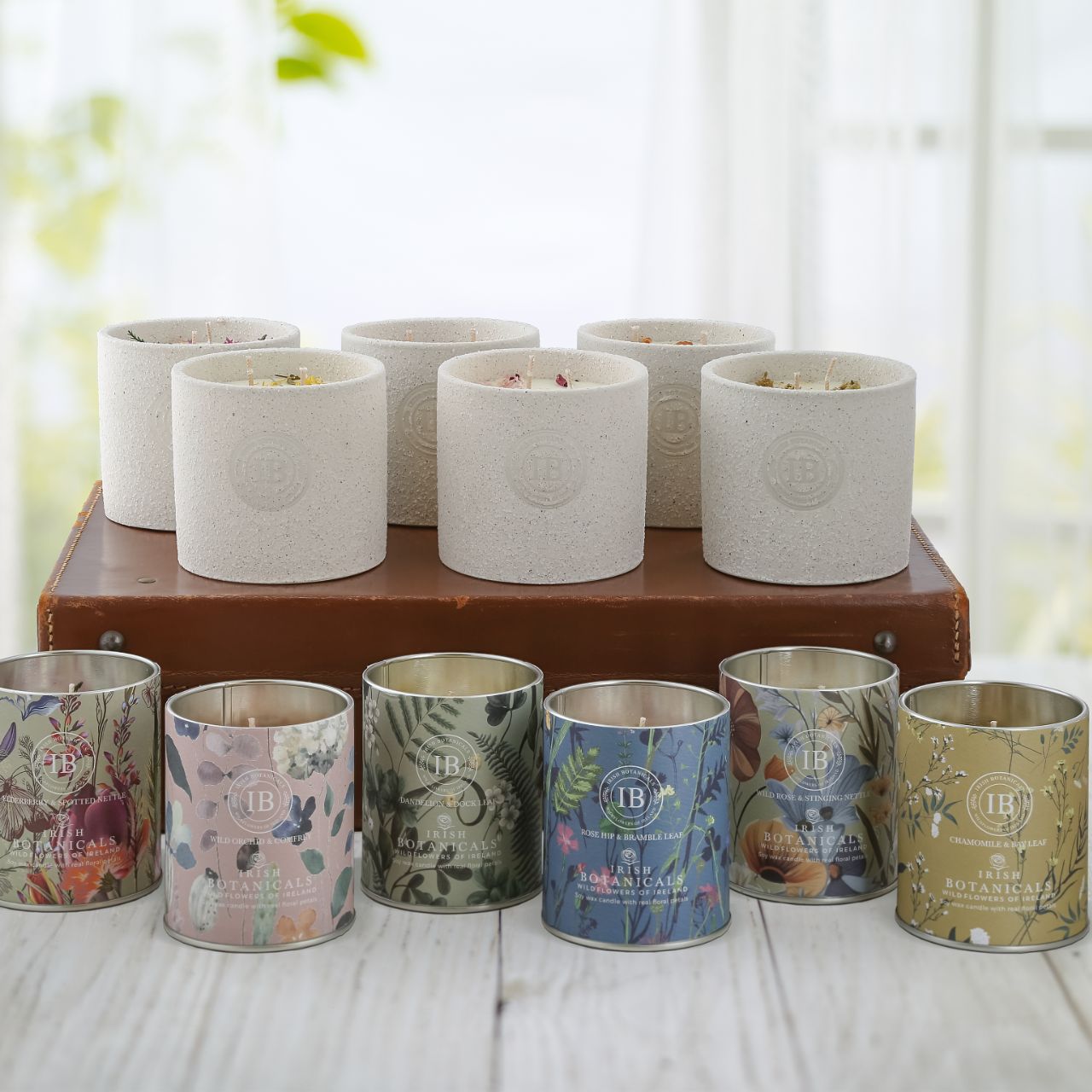 Transform your space into a serene haven with the Irish Botanicals Elderberry and Spotted Nettle Candle. Featuring real dried flowers, this candle adds an authentic touch to your sensory experiences. Poured into a stylish, textured container, it's perfect for bringing elegance and tranquillity to any room.