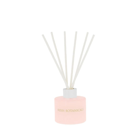 What is more fabulous than a peony rose? A peony rose and fresh apple mint .... one word ... gorgeous! Beautifully packaged in our Irish Botanicals signature gift box. Last for up to 45 days. 6 reed sticks provided. Turn weekly to renew scent throw.