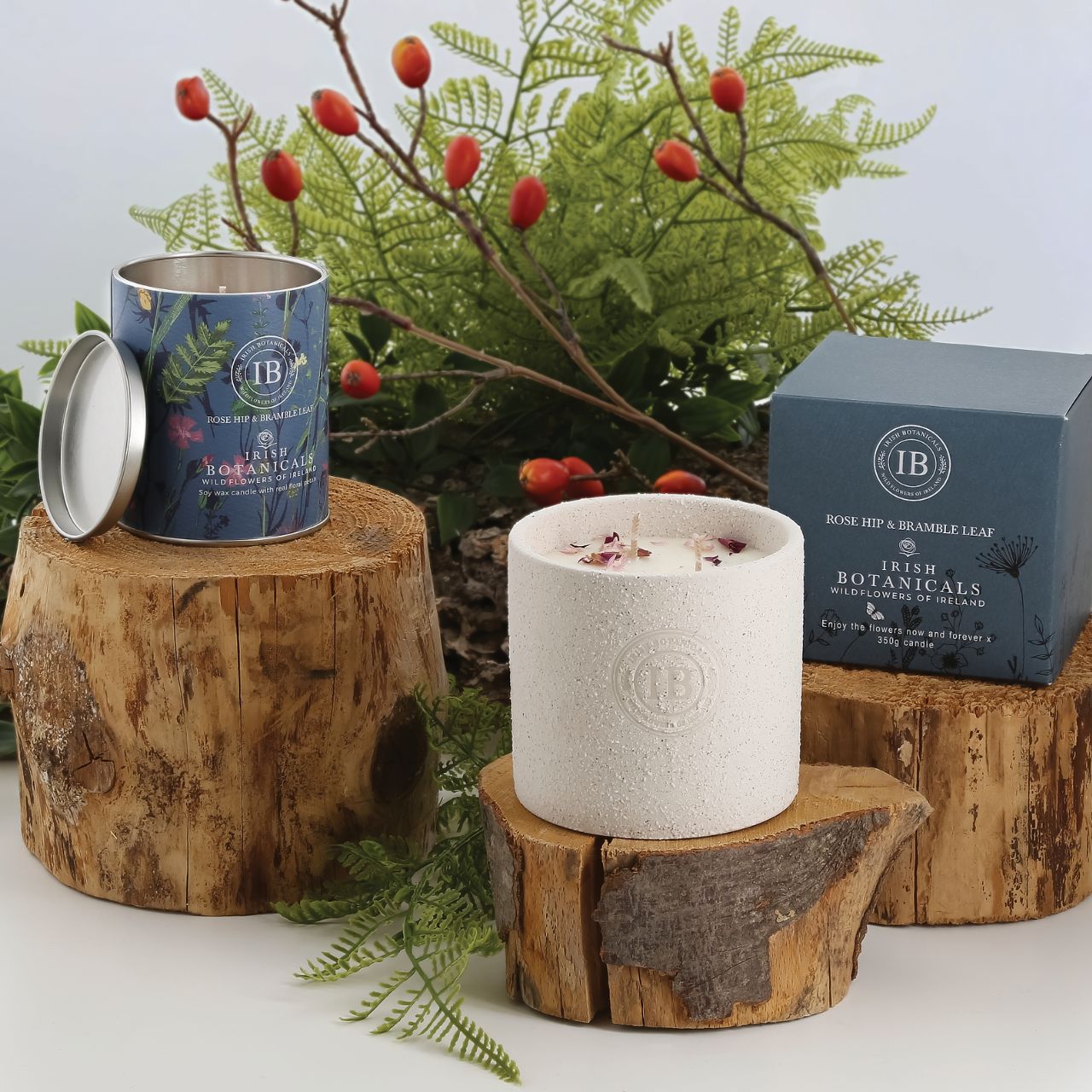 Featuring harmonious Irish fragrances complemented by real dried flowers. Encased in an eye-catching, decorative tin, this candle combines portability with sophistication, elegance and relaxation. Perfect for travel or home settings, its compact design and genuine botanical elements make it a versatile addition to your retail collection.