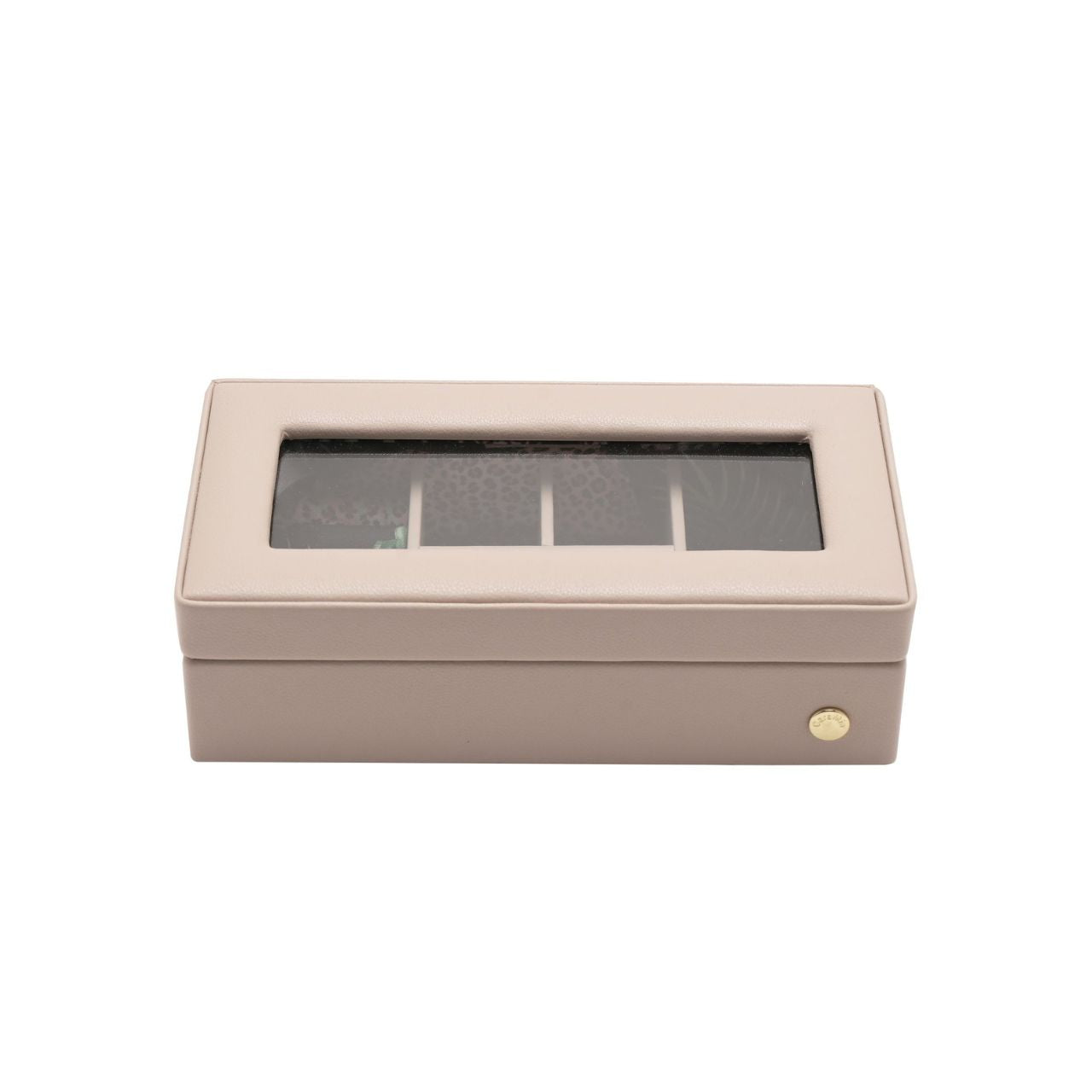 This striking jewellery case features a soft velvet interior.