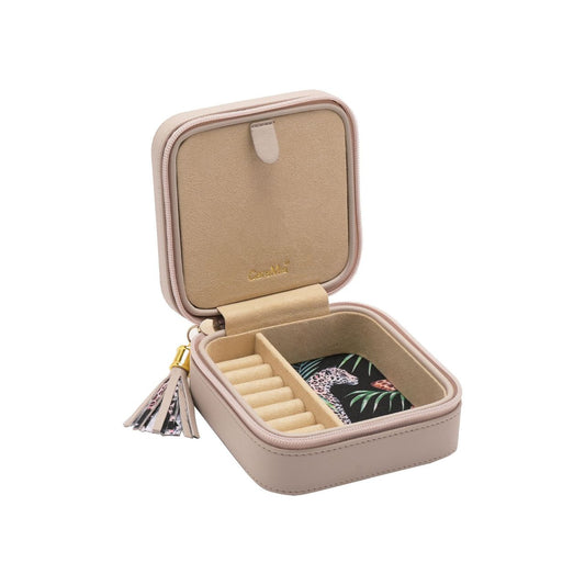 This striking jewellery case features a soft velvet interior with statement 'catchmere' panther print and matt cream, faux leather exterior.