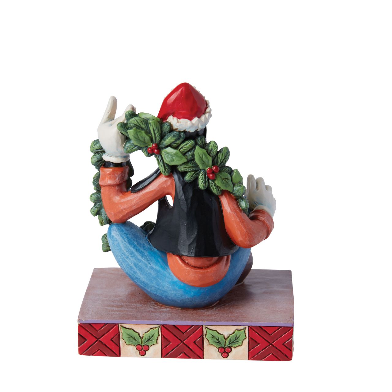 Goofy is celebrating Christmas in this cute festive figurine. Hand crafted by Disney Traditions, it comes in a fully branded gift box.