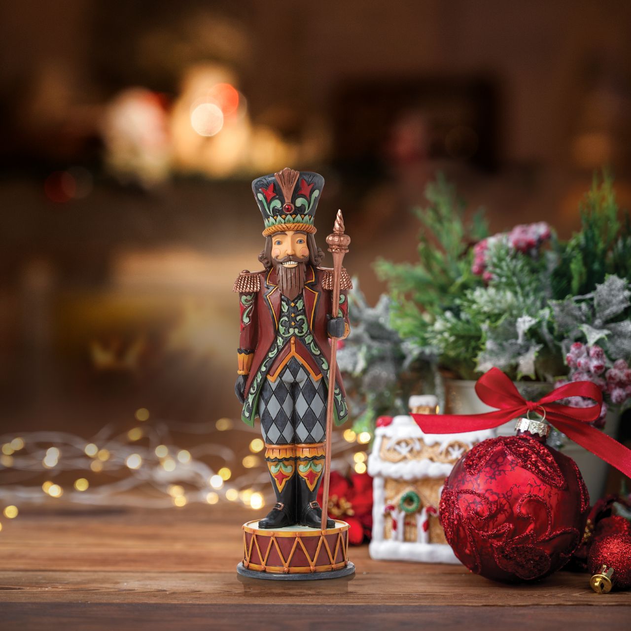 Hand crafted and hand painted, straight from the imagination of award-winning artist Jim Shore. Taking inspiration from traditional folk art, quilting designs, and iconic features like rosemaling, the mixture of colour, tones and glitter make each piece the perfect accessory for the best time of year - Christmas.
