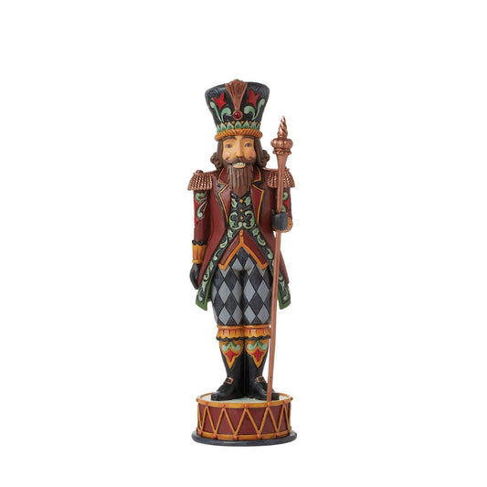 Hand crafted and hand painted, straight from the imagination of award-winning artist Jim Shore. Taking inspiration from traditional folk art, quilting designs, and iconic features like rosemaling, the mixture of colour, tones and glitter make each piece the perfect accessory for the best time of year - Christmas.