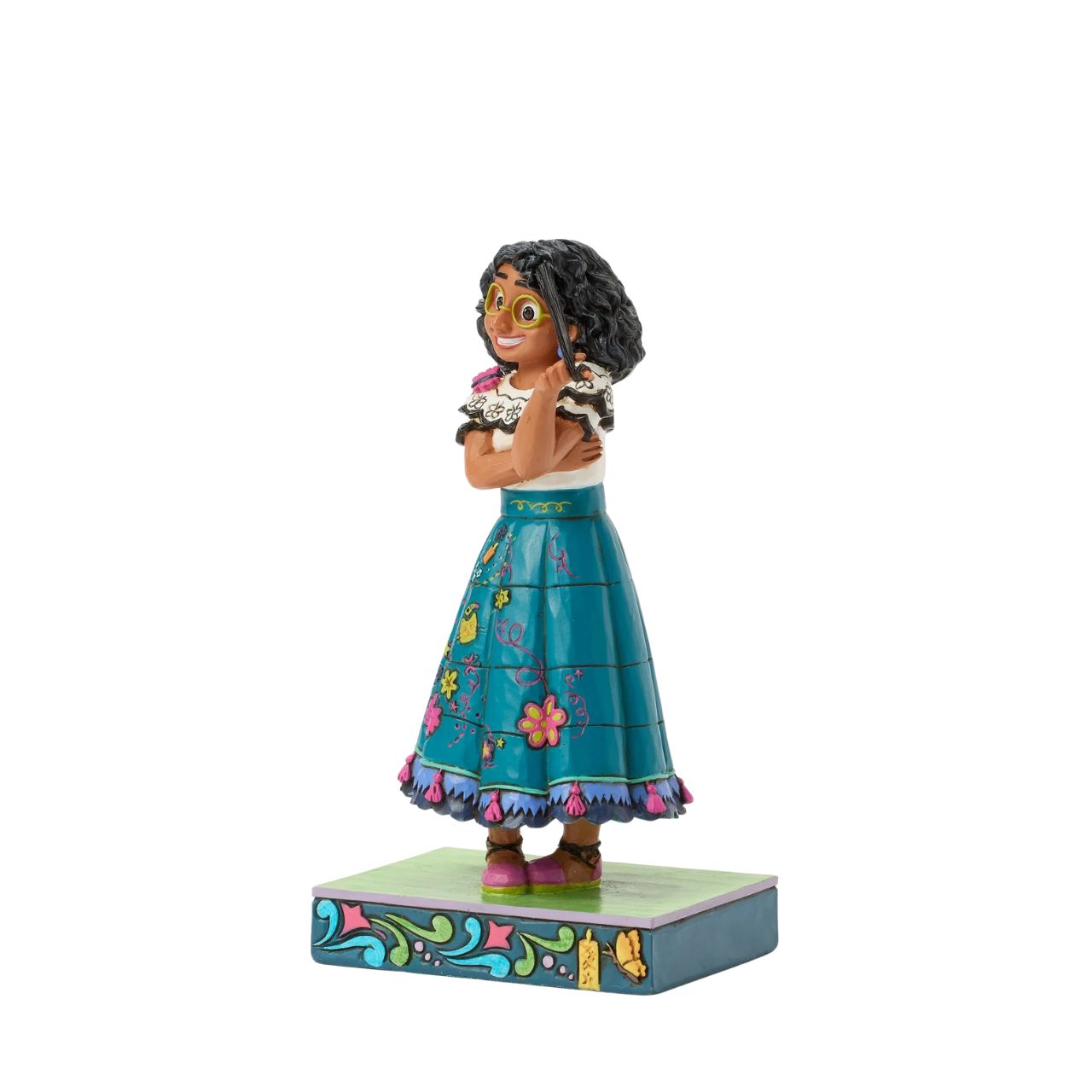 Mirabel's lovable spirit shines as she twirls one of her curls in this striking Jim Shore bust. She's finding herself and her magic alongside Jim Shore's enchanting colours and intricate patterns that capture her charm and growing confidence.