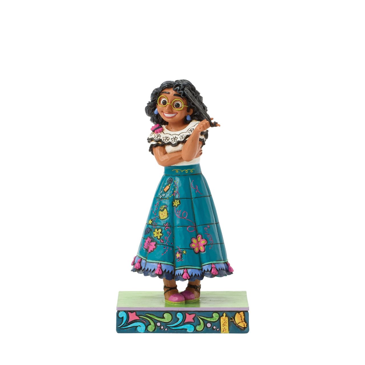 Mirabel's lovable spirit shines as she twirls one of her curls in this striking Jim Shore bust. She's finding herself and her magic alongside Jim Shore's enchanting colours and intricate patterns that capture her charm and growing confidence.
