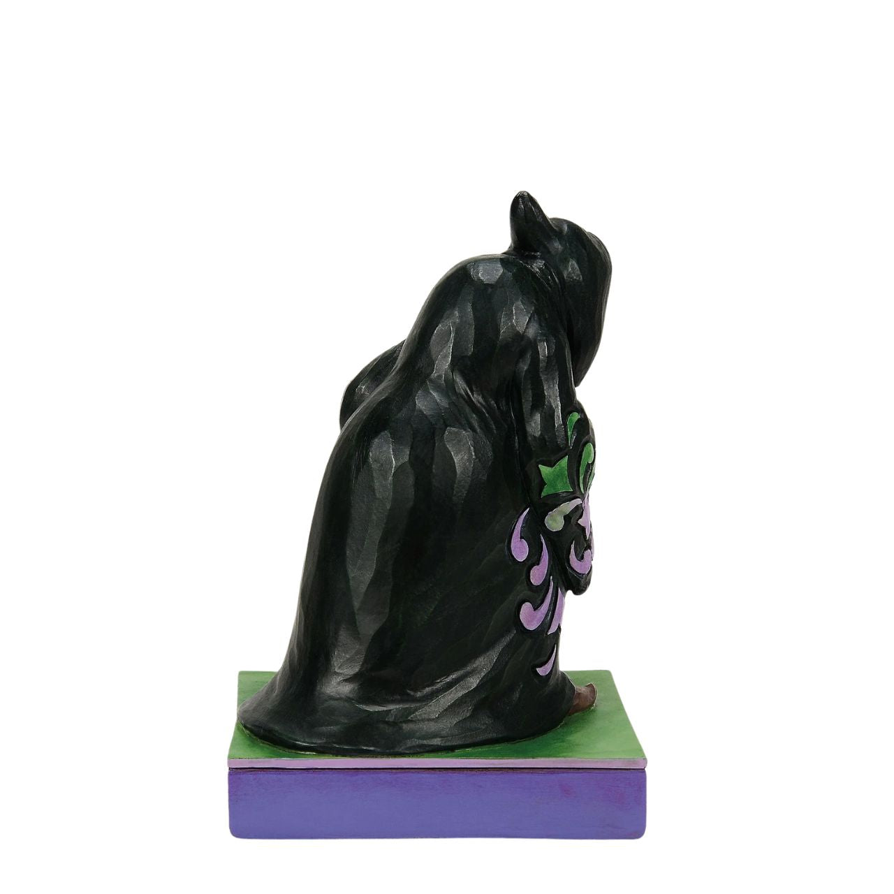 The original Disney villain, the Evil Queen in her disguise as The Hag in Snow White. Poised and ready to feed the fair Snow White the deadly apple, this is the perfect addition to any Disney collection.