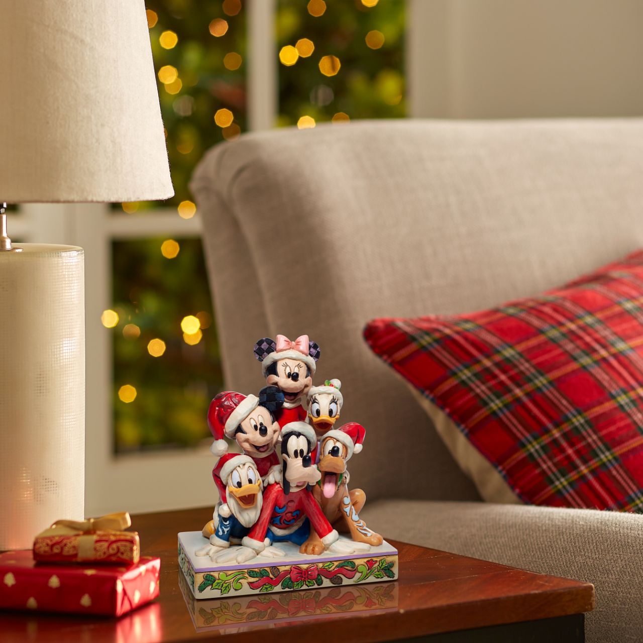 Stacked in a holiday pyramid, Mickey and pals savour a day in the snow. Each wearing a Santa hat, they've discovered the meaning of Christmas and enjoy jolly laughs surrounded by friends. Jim Shore creates a scene sandwiched with nostalgia and love.