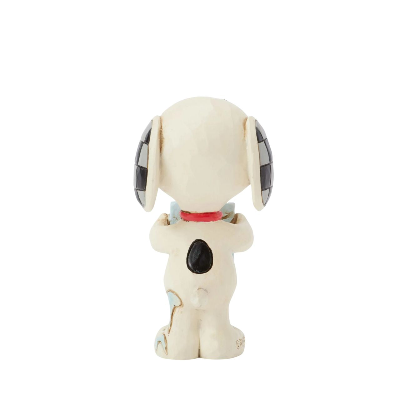 Snoopy is ready to show you his love in this cute mini figurine from the Peanuts collection by Jim Shore. Hand carved and painted, this piece comes ready to gift in a fully branded gift box.