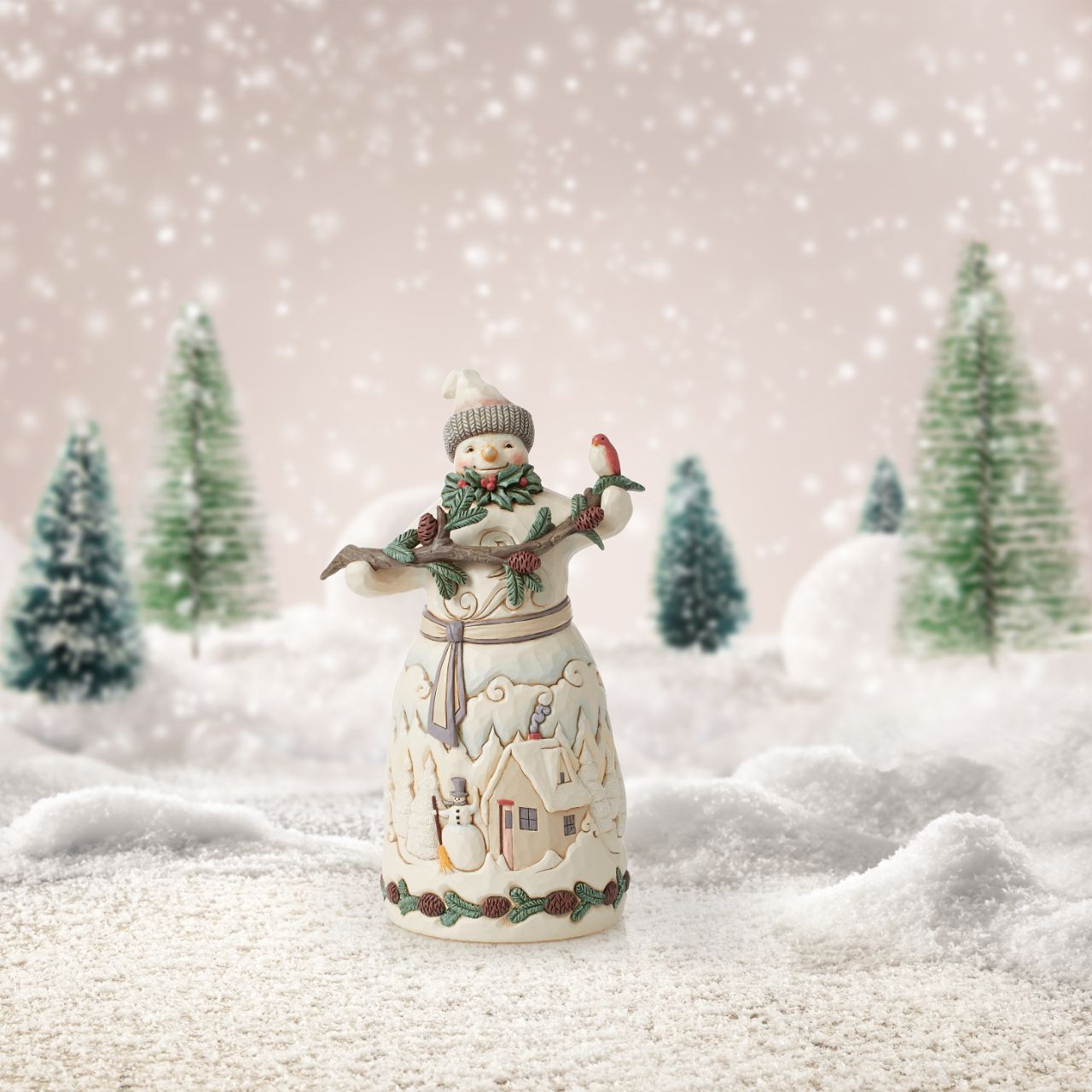 From the White Woodland collection as part of Heartwood Creek by Jim Shore, this Snowman is ready for the Christmas period. Comes in a fully branded gift box.