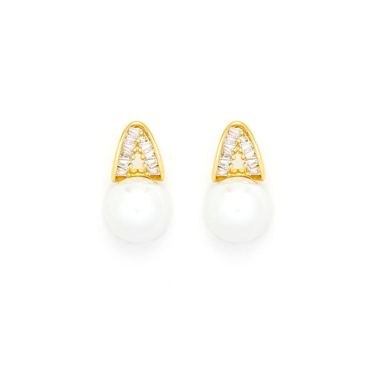 Beautiful faux pearl earrings embellished with CZ stones in baguette cut. Post fastening. 18K gold plating.