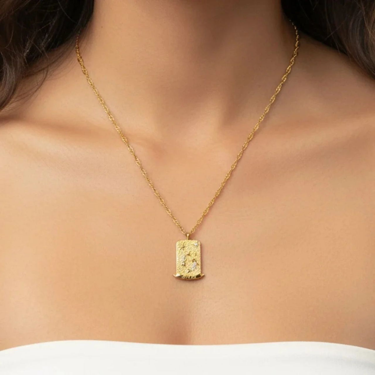 Pisces Zodiac Pendant – 18K Gold Plated. Celebrate the dreamy and compassionate spirit of Pisces, born between February 19th and March 20th, with this beautiful zodiac pendant.