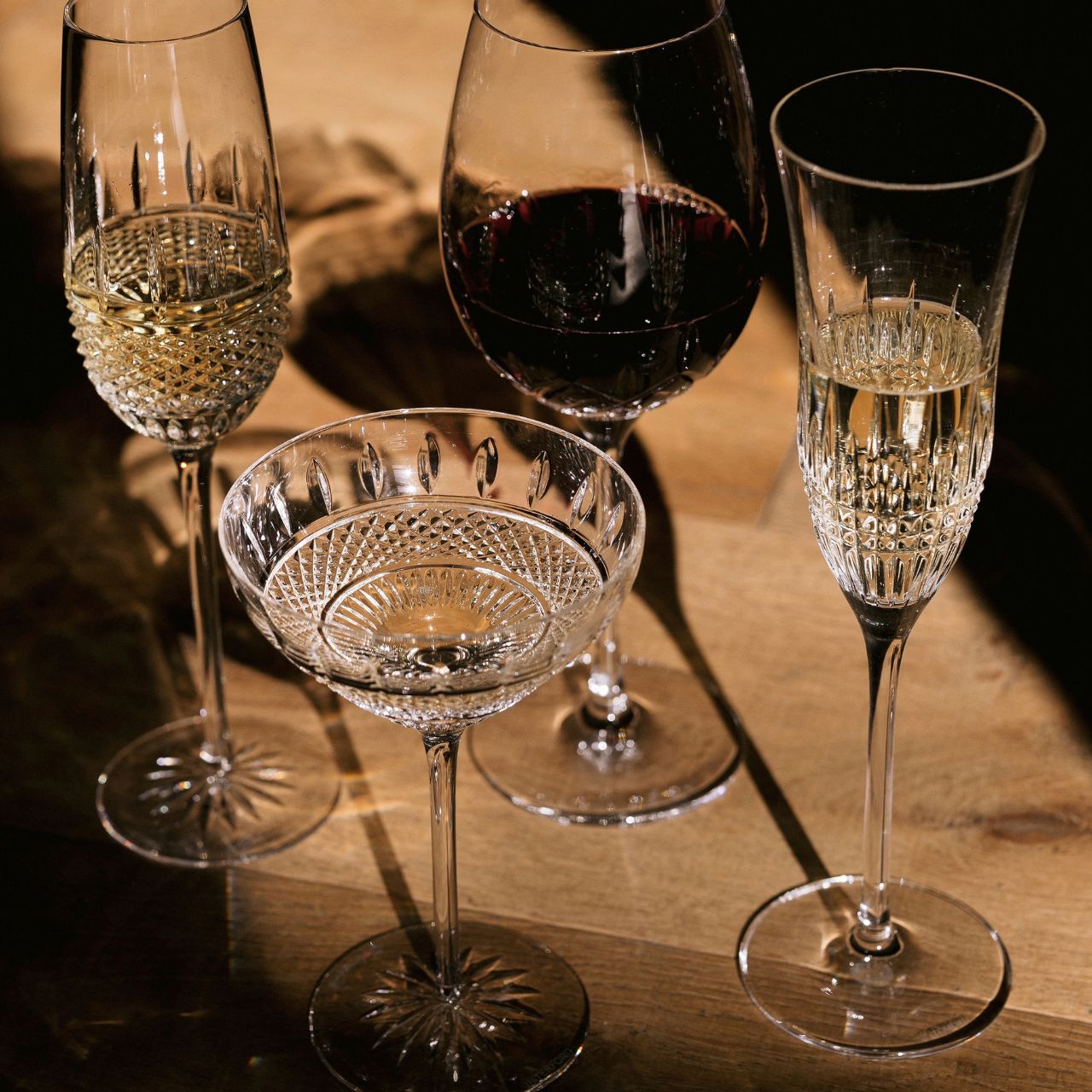 Lismore Diamond Essence Flute 8 OZ Set/2  This classic Lismore Diamond Essence Flute Pair from Waterford offer the perfect serve for your sparkling wine. Featuring the famous ring and upright cuts of the Lismore Diamond pattern, these traditional flutes will co-ordinate well with existing Diamond pieces as well as bring their own style to your home.