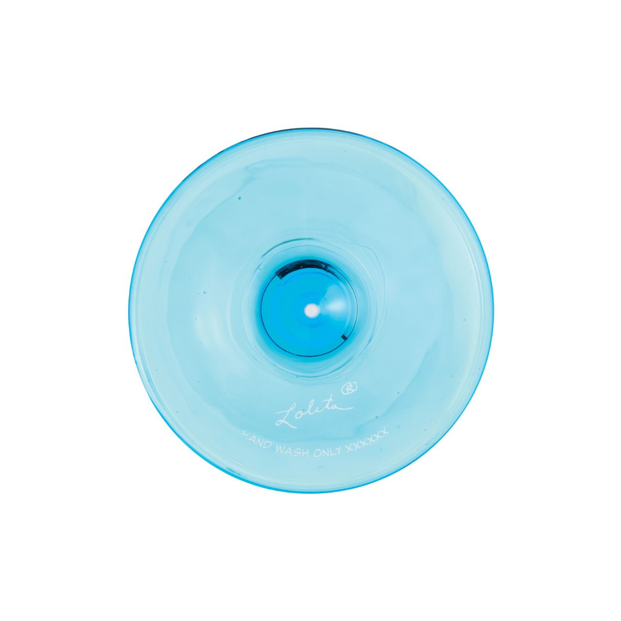Toast to snow days with this Celebrations by Lolita wine glass, featuring a transparent gradient effect and falling snow decal. Featuring blue gusts of winter wind and unique snowflakes, this glass brings winter's peaceful elegance inside for wine night.