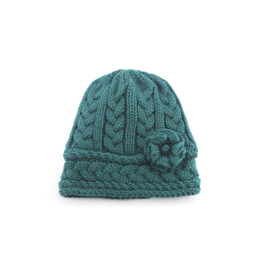 Expertly crafted for warmth and style, the Maureen O'Hara Olive Green Aran Hat is a must-have for any winter wardrobe. 