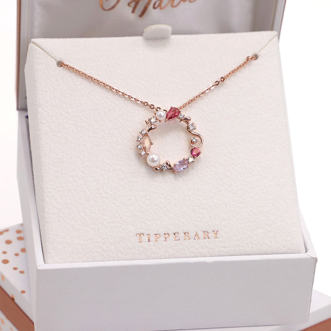 This beautiful pendant can be worn on its own to dress up any day time outfit or paired with its matching earrings to create a truly magnificent ensemble. It secures safely with an adjustable lobster claw clasp.