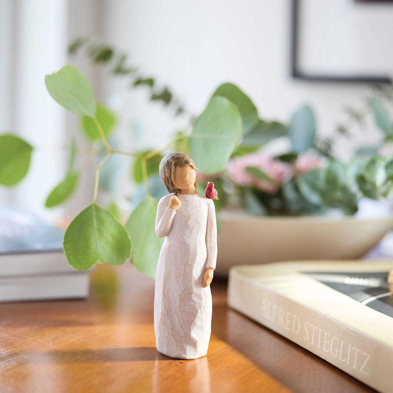 This Messenger figurine by Willow Tree includes the sentiment ''bringing comfort and love from afar'' Sometimes we see something, and it evokes a feeling, a memory, a presence of one we miss.