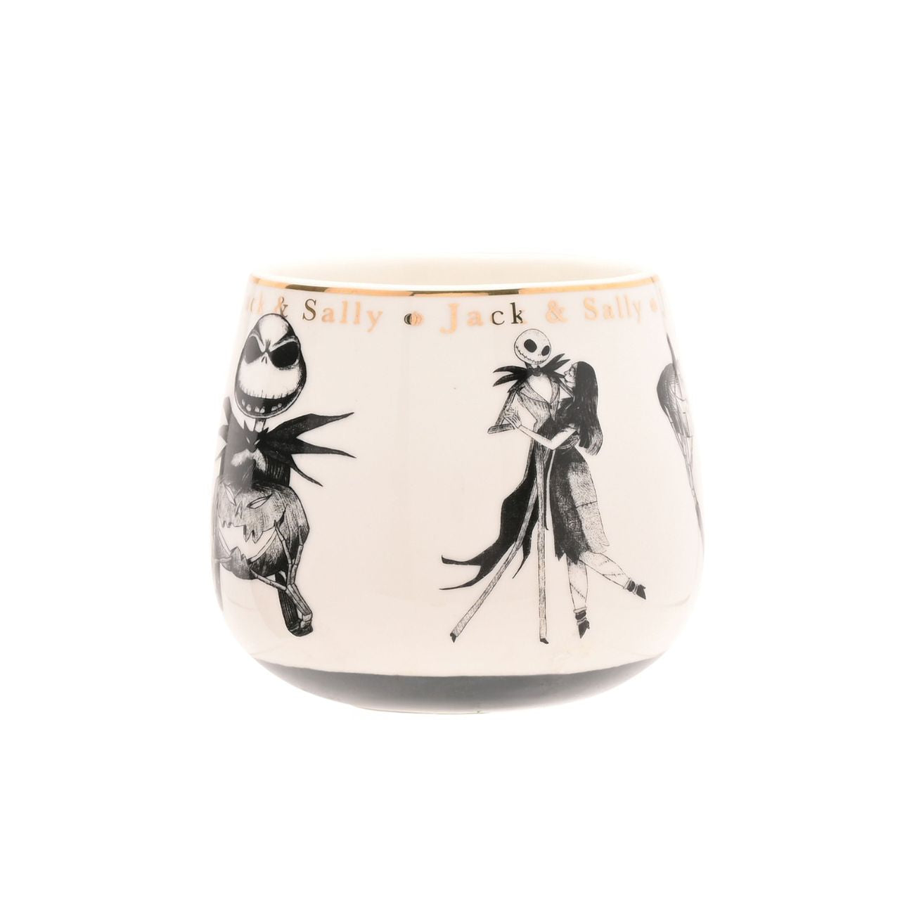 Bring some Disney inspiration to a morning brew with this enchanting Disney Classic Collectable Mug.