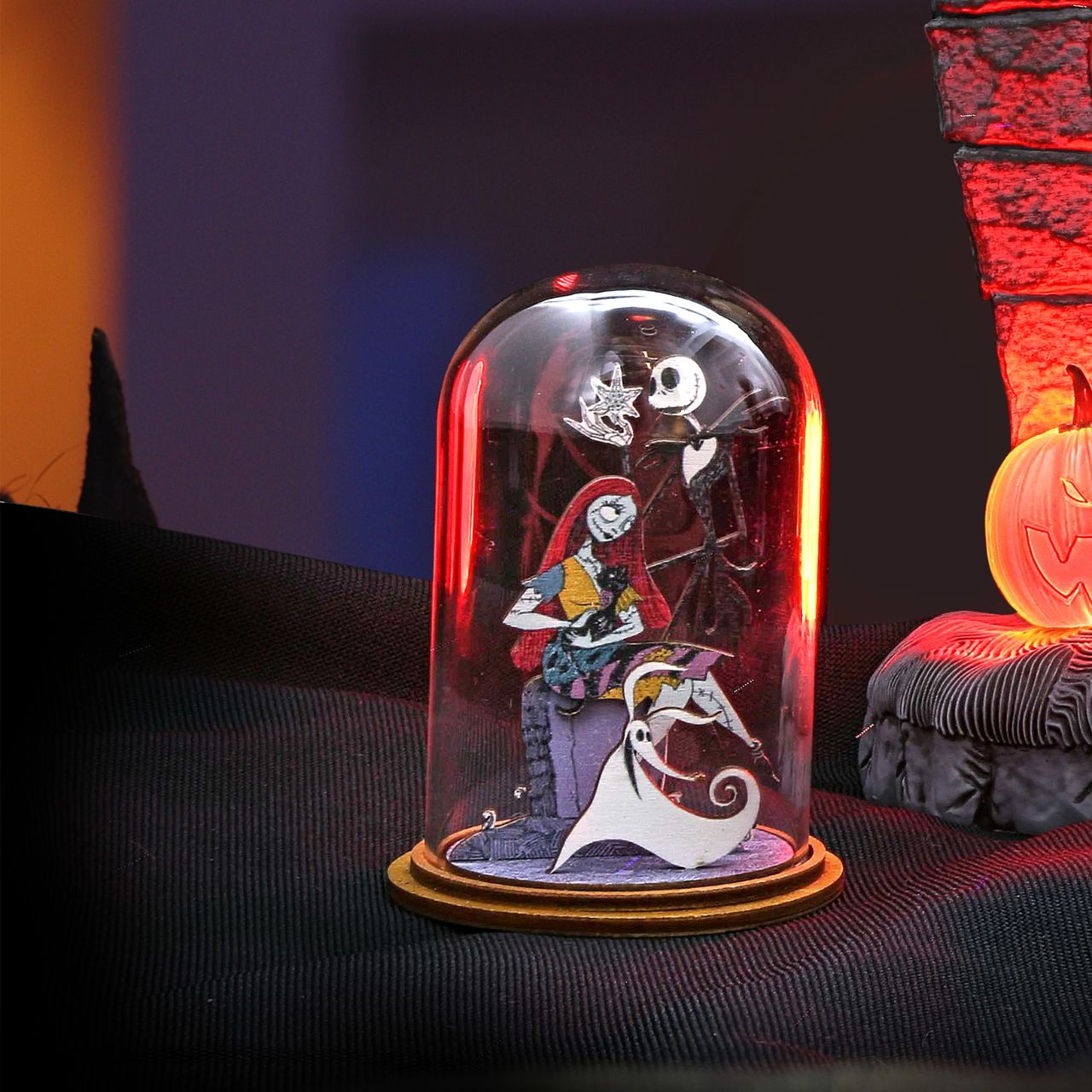 Will Sally the ragdoll's love change Jack Skellington's mind about taking over Christmas? This is a sweet pair with Zero make the perfect gift for any Halloween Town fan. This classic Nightmare Before Christmas decorative Kloche will make a stunning display in any home.